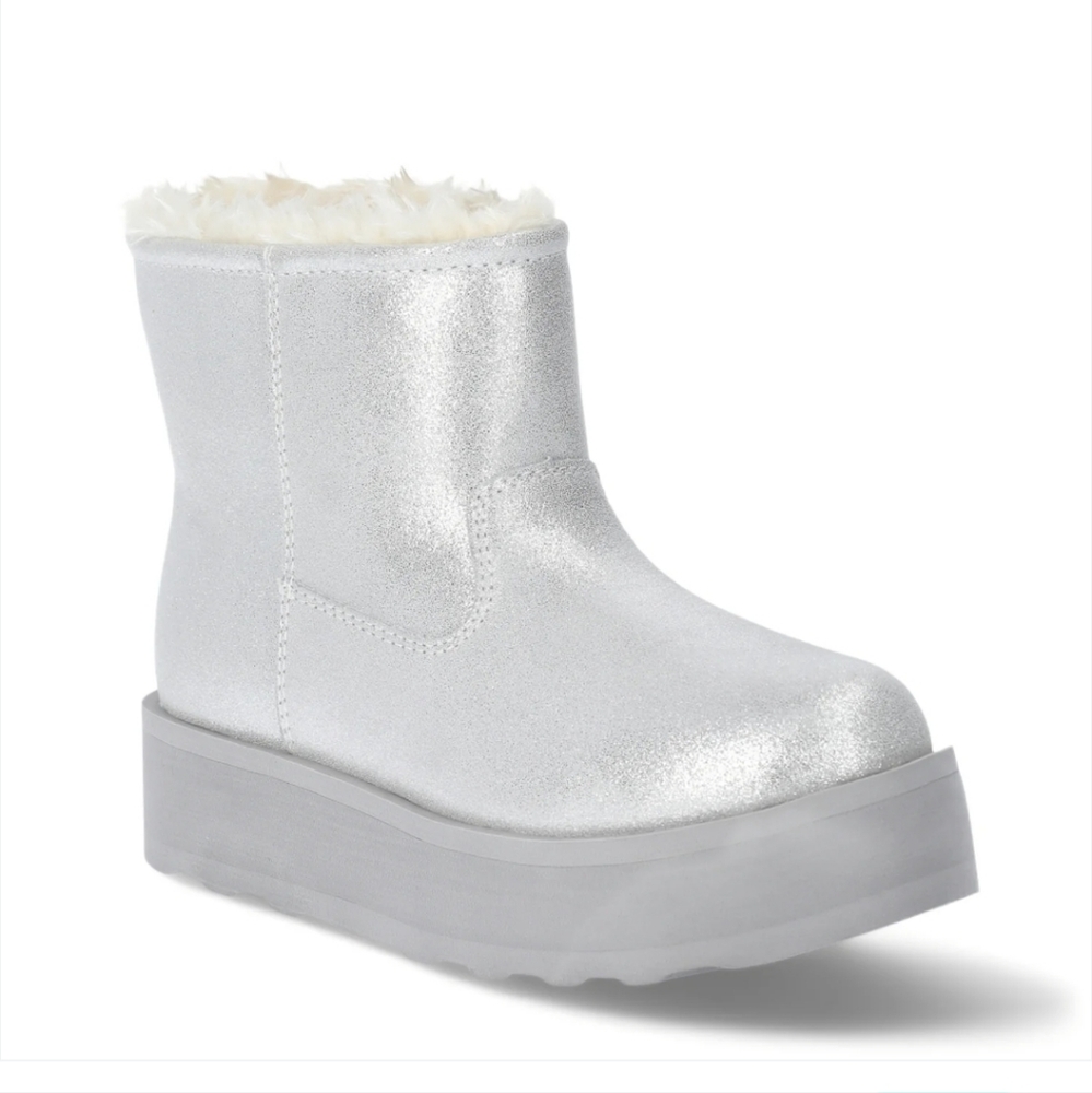 Time and Tru Women's Genuine Suede Platform Cozy Boot Silver Size 8